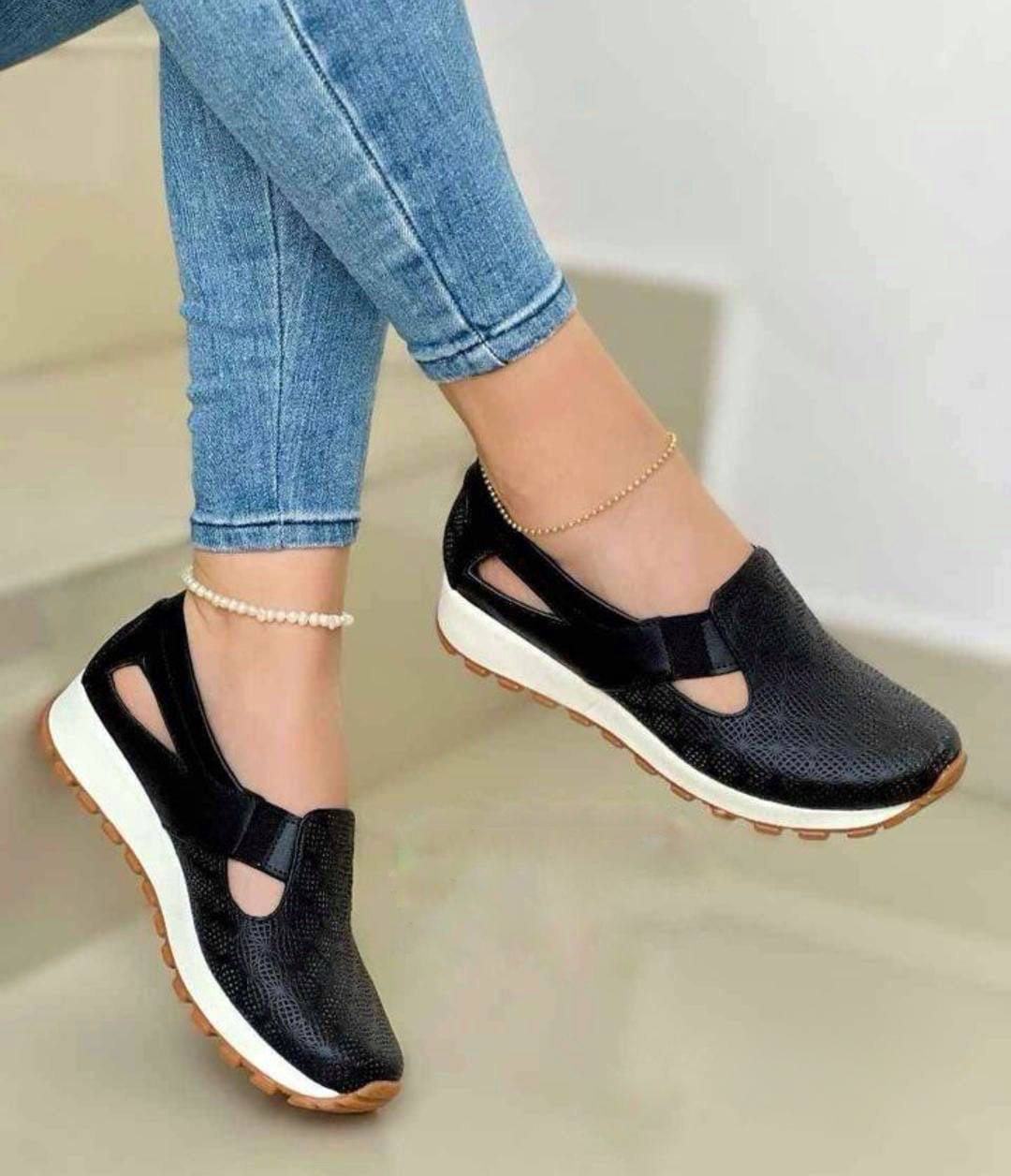 gid://shopify/MediaImage/24532712882270