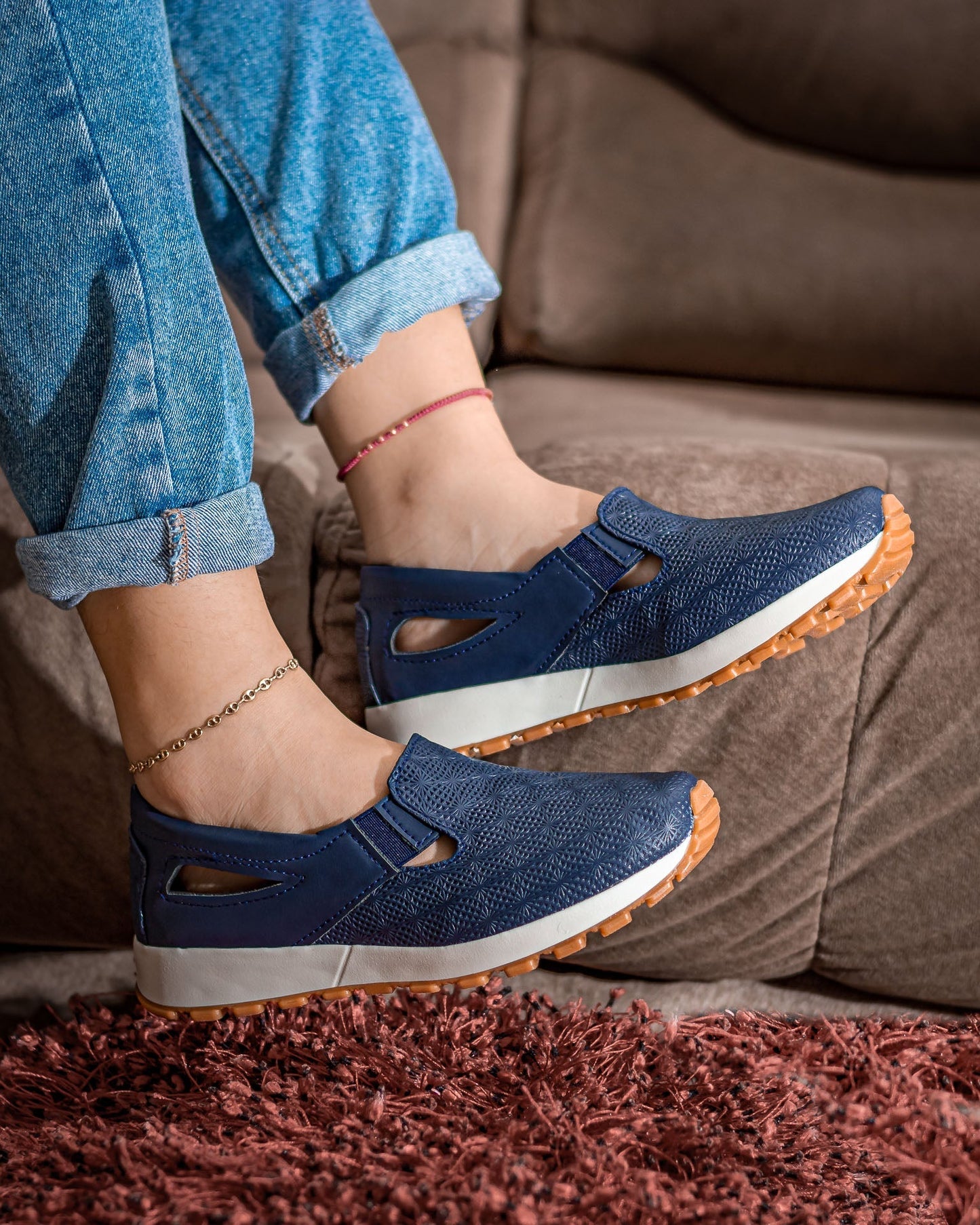 gid://shopify/MediaImage/24532712751198