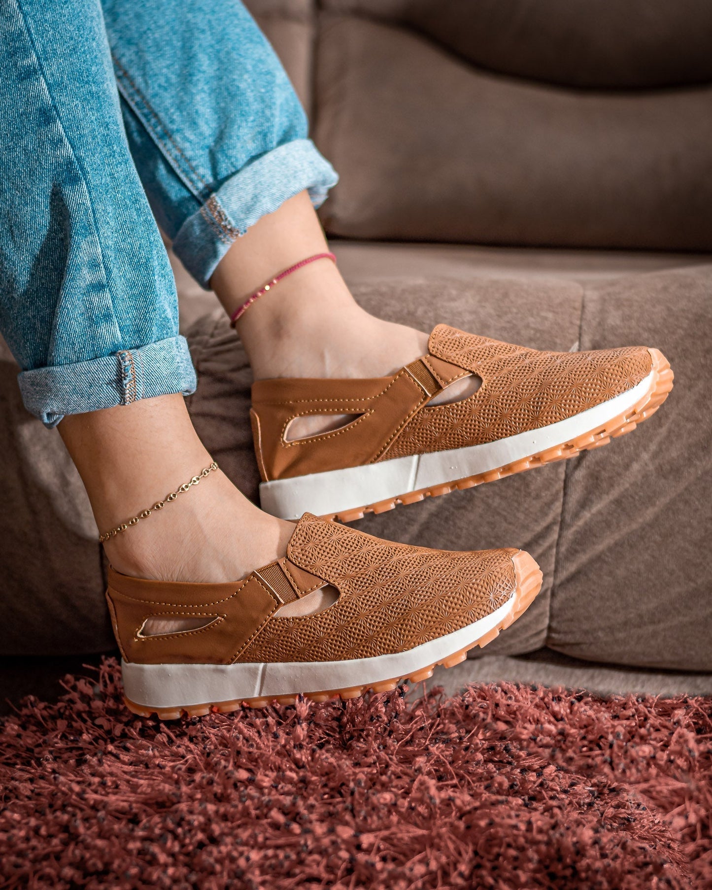 gid://shopify/MediaImage/24532712849502